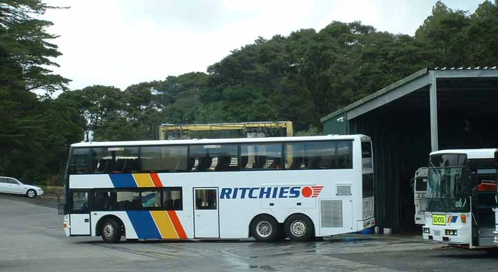 Ritchies Volvo B12 Jonckheere Monaco 530